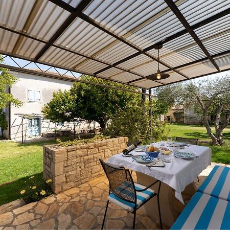Villa Daulos Novigrad Istria Eksteriør billede